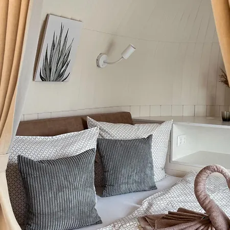 Iglu Camp Tangermünde